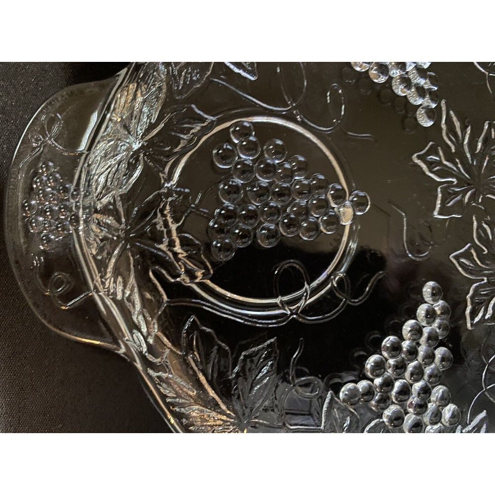 Vintage Crystal Cut Anchor Hocking Grape Patterned Glass‎ Snack Plate - Picture 5 of 5